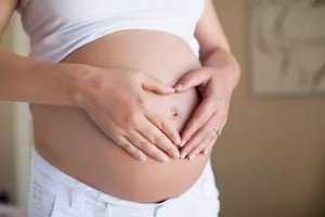 Как правильно подобрать средство от вшей для беременных?