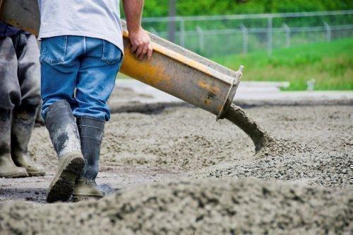 Как подобрать антисептик для защиты бетона от плесени?